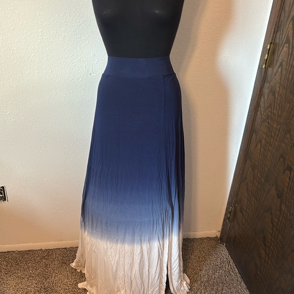Torrid Ombre Side Slit Maxi Skirt size 4X - Picture 1 of 9